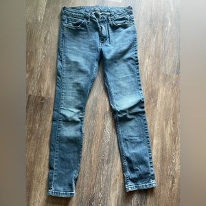 CALVIN KLEIN size 2 slim boyfriend